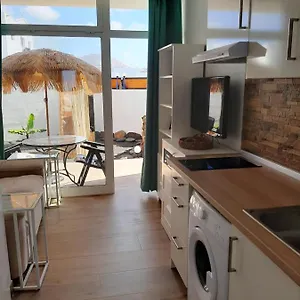 https://las-vistas-el-cuchillo.in-canary-islands.com