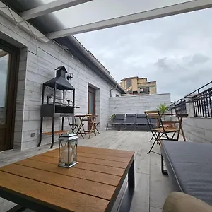https://habitacion-con-bano-compartido-en-atico-con-terraza-en-bilbao.sansebastianhotels.net