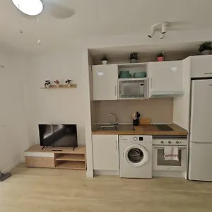 https://encantador-apto-malaga-centro.hotelsinnerja.org