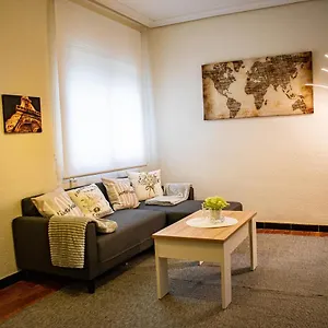 Entero, A 15 Minutos De Zona Centro Con Plaza De Aparcamiento Opcional Appartement